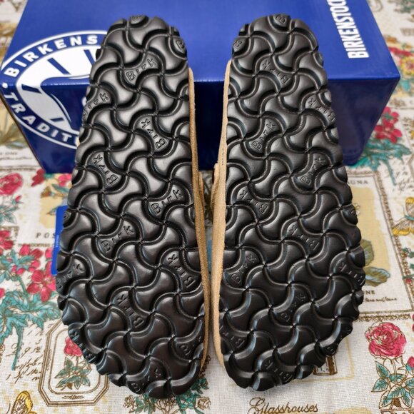 👑POSH NWT Women's Latte Cream Suede Birkenstock Boston Shoes - Narrow Fit - Picture 3 of 5